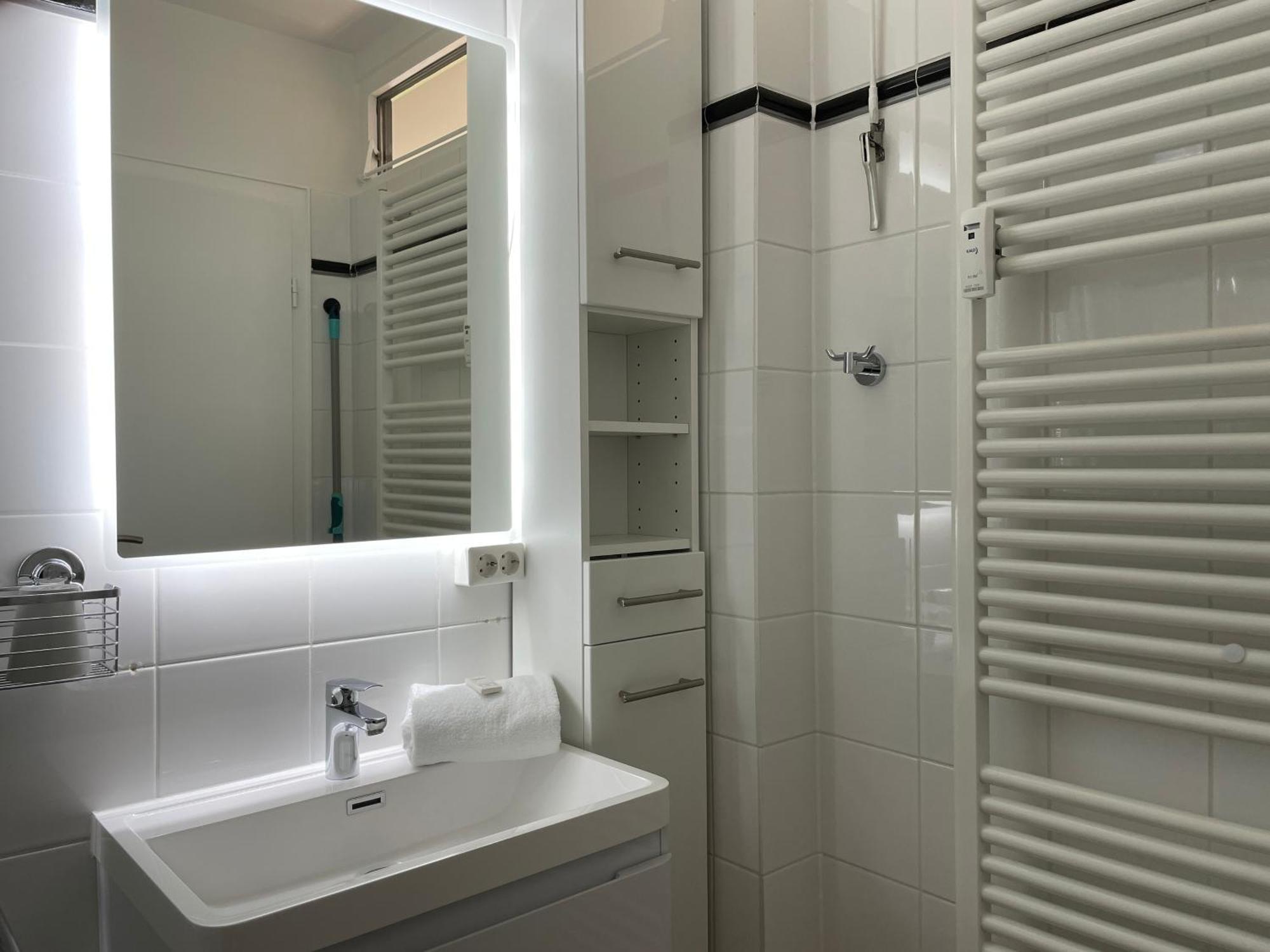 Apartment Irma 28, Sandwall